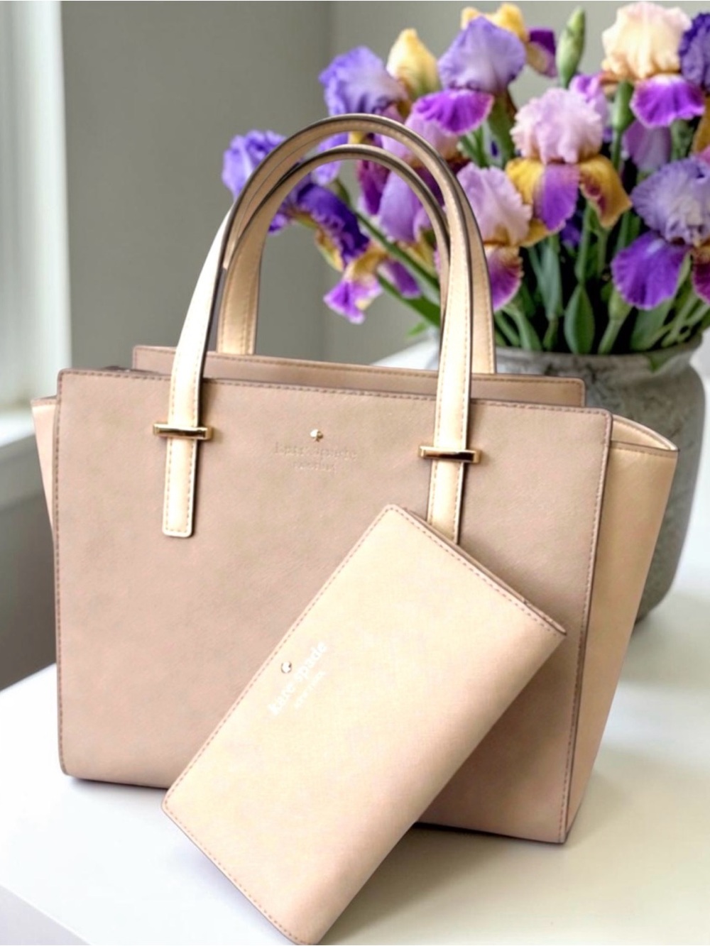 KATE SPADE CEDAR STREET Bifold Cedar Street Wallet in Crisp Linen NEW MSRP $100